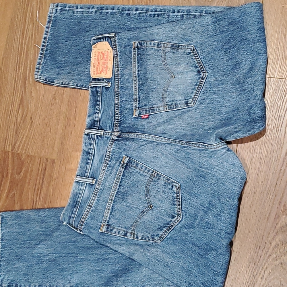 LEVIS 501 jeans. Size 40..     #3411